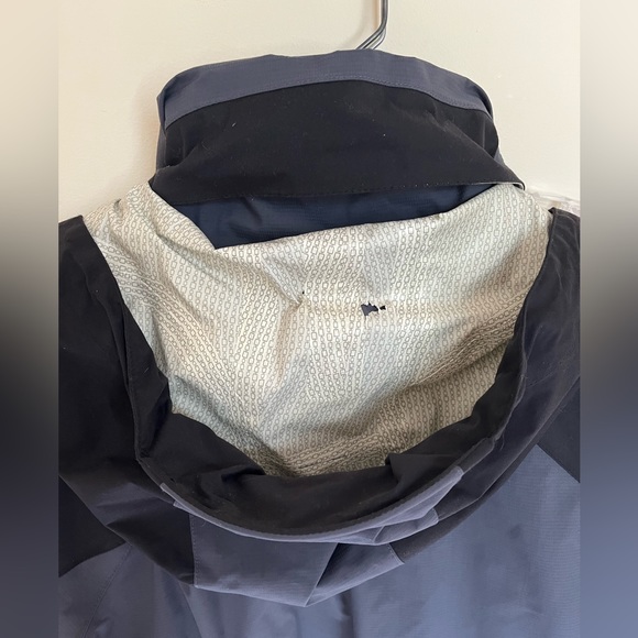 LLBean men’s snow jacket - Picture 4 of 9